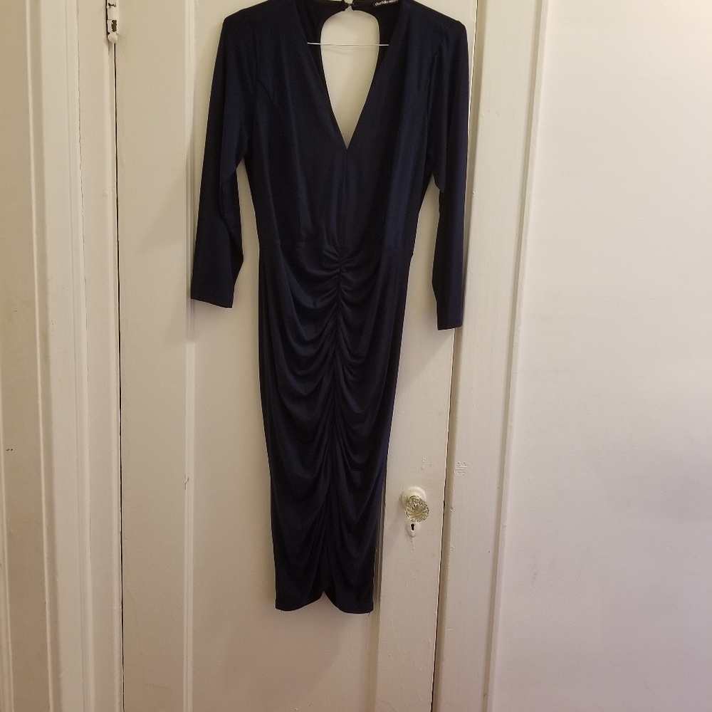 Dress - Picture 4 of 4